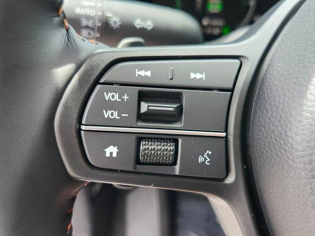 Photo of 2026 Urban Gray Pearl Honda CR-V Hybrid
