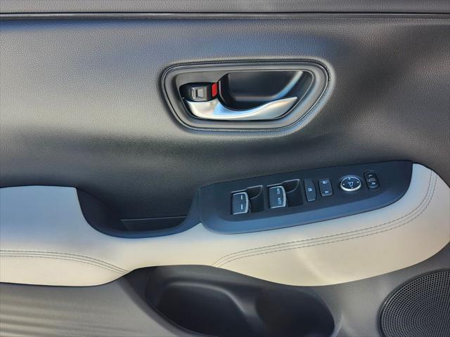 Photo of 2026 Solar Silver Metallic Honda HR-V
