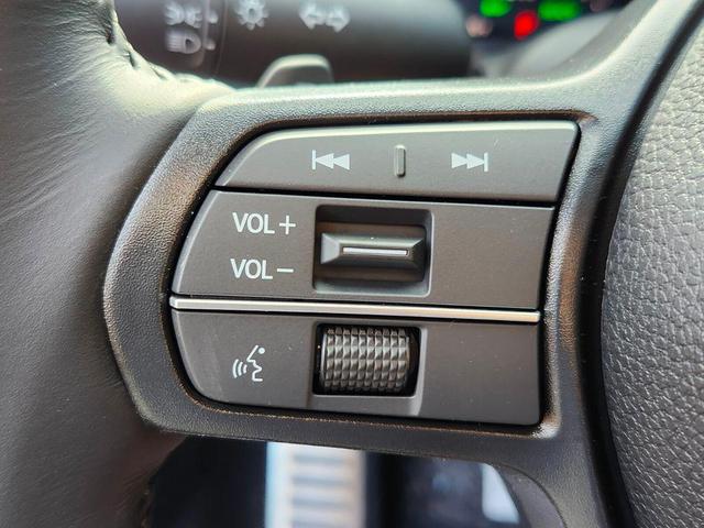 Photo of 2025 Still Night Pearl Honda Accord Hybrid