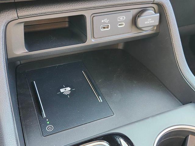 Photo of 2025 Platinum White Pearl Honda Pilot