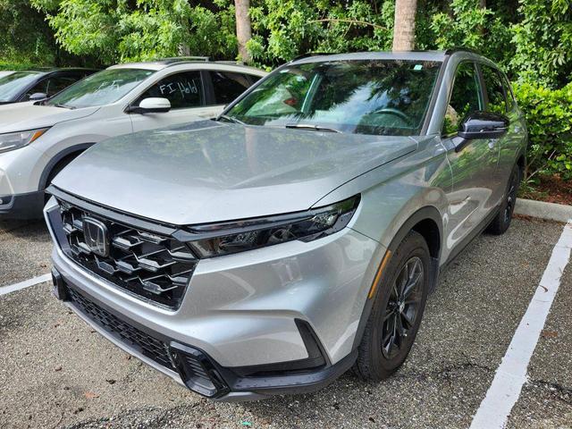 Photo of 2023 Silver Metallic Honda CR-V Hybrid