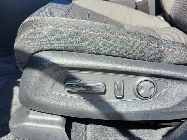 Photo of 2026 Canyon River Blue Metallic Honda CR-V Hybrid