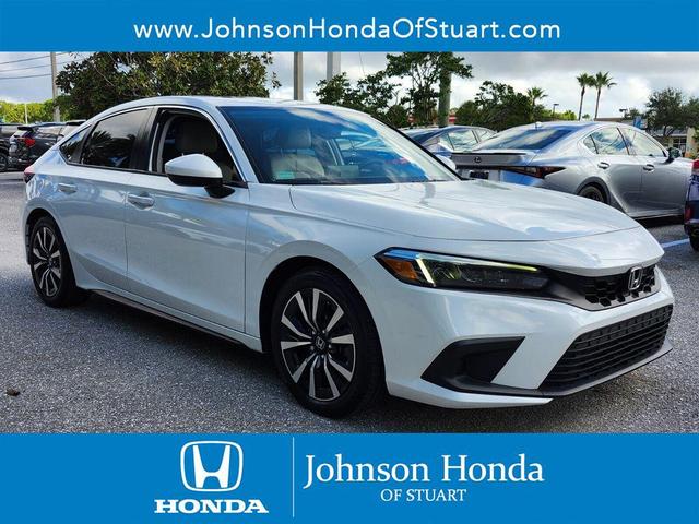 Photo of 2022 Platinum White Honda Civic