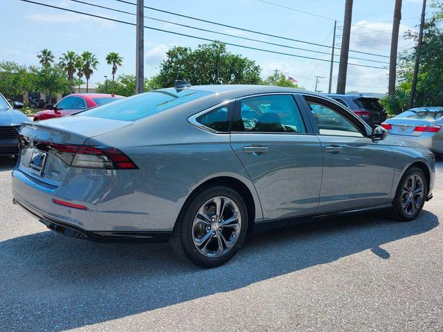 Photo of 2025 Urban Gray Pearl Honda Accord Hybrid