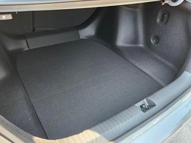 Photo of 2025 Urban Gray Pearl Honda Accord Hybrid