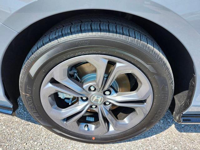 Photo of 2025 Urban Gray Pearl Honda Accord Hybrid