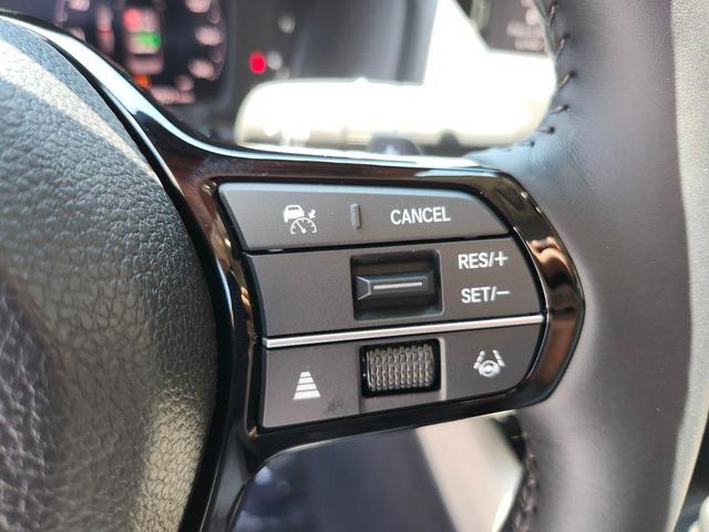 Photo of 2025 Platinum White Pearl Honda Accord Hybrid