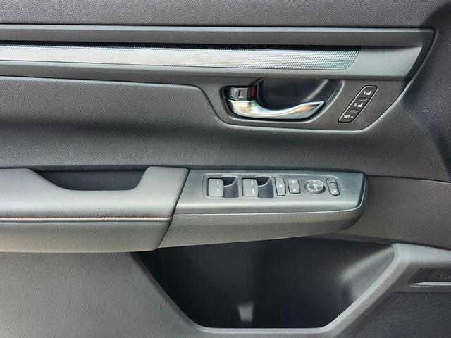Photo of 2026 Meteorite Gray Metallic Honda CR-V Hybrid