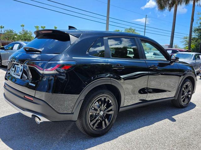Photo of 2026 Deep Ocean Pearl Honda HR-V