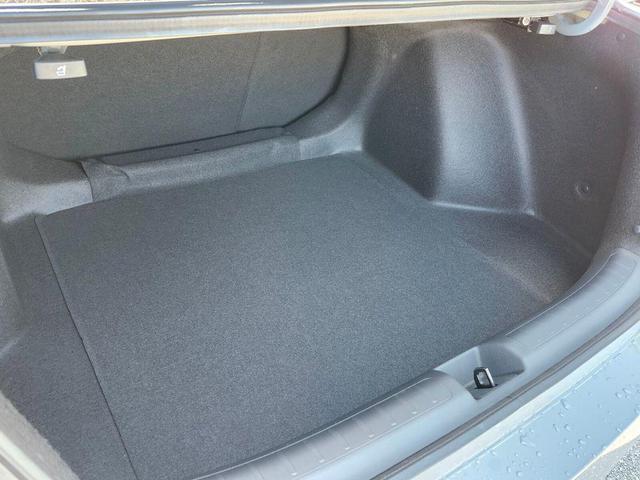 Photo of 2025 Urban Gray Pearl Honda Accord Hybrid