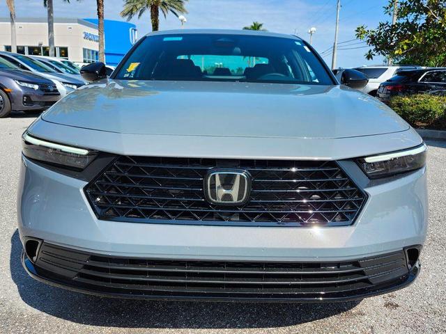 Photo of 2025 Urban Gray Pearl Honda Accord Hybrid