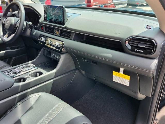 Photo of 2025 Nh-731p/Crystal Bl Honda Pilot
