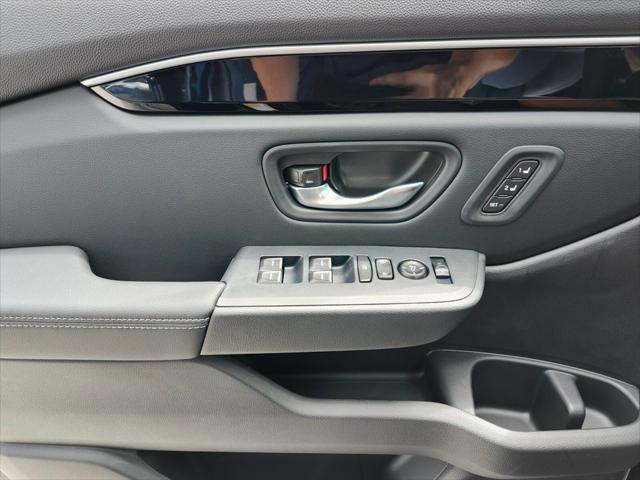 Photo of 2025 Nh-731p/Crystal Bl Honda Pilot