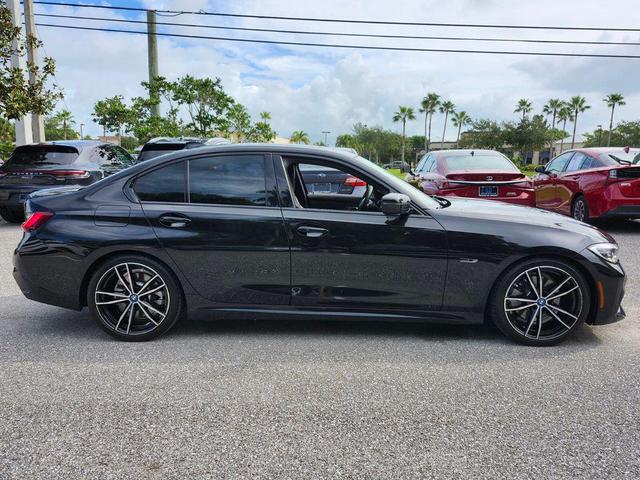 Photo of 2022 Black Sapphire Metallic BMW 330e