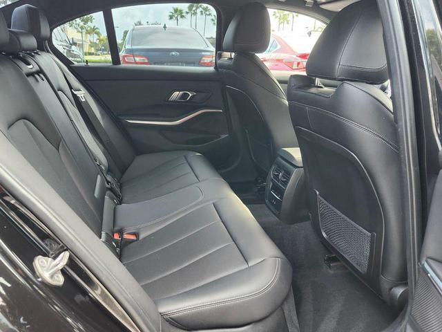 Photo of 2022 Black Sapphire Metallic BMW 330e