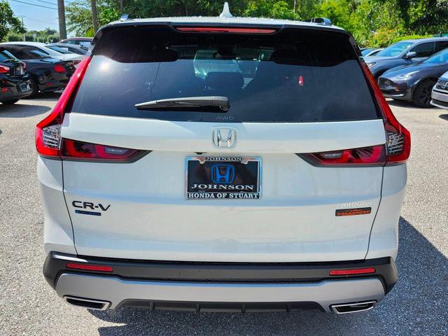 Photo of 2026 Platinum White Pearl Honda CR-V Hybrid