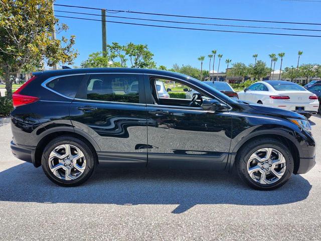 Photo of 2019 Crystal Black Pearl Honda CR-V