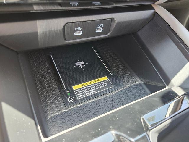Photo of 2025 Platinum White Pearl Honda Accord Hybrid