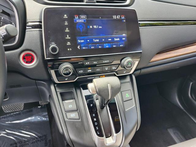 Photo of 2017 Lunar Silver Metallic Honda CR-V