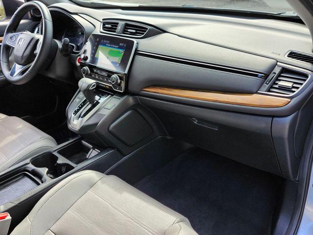 Photo of 2017 Lunar Silver Metallic Honda CR-V