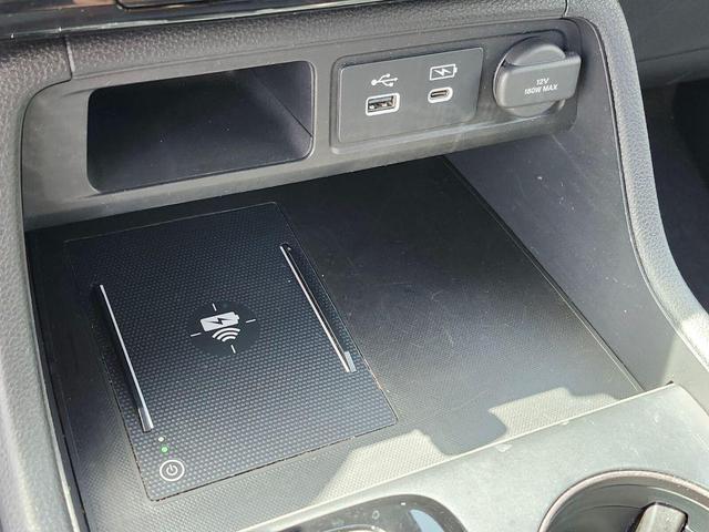 Photo of 2023 Platinum White Pearl Honda Pilot