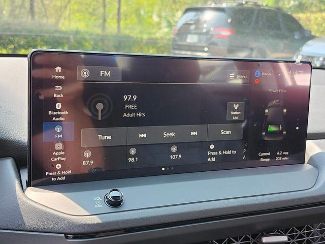 Photo of 2025 Platinum White Pearl Honda Accord Hybrid