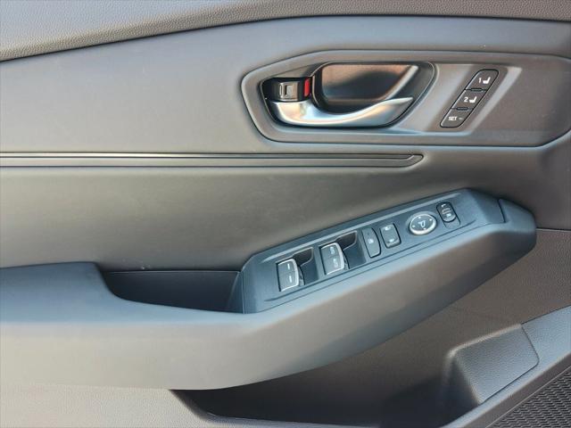 Photo of 2025 Platinum White Pearl Honda Accord Hybrid