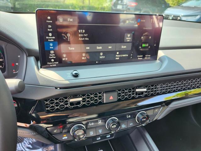 Photo of 2025 Platinum White Pearl Honda Accord Hybrid