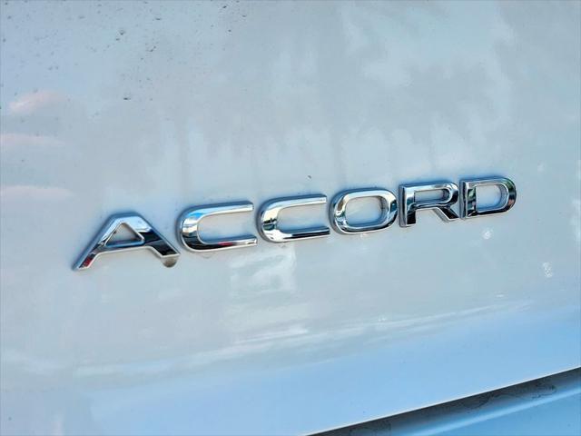 Photo of 2025 Platinum White Pearl Honda Accord Hybrid