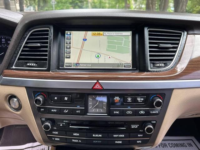 Photo of 2016 Casablanca White Hyundai Genesis