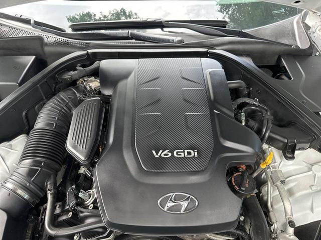 Photo of 2016 Casablanca White Hyundai Genesis