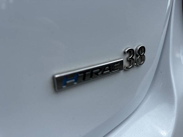 Photo of 2016 Casablanca White Hyundai Genesis