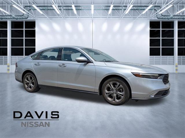 Photo of 2024 Solar Silver Metallic Honda Accord