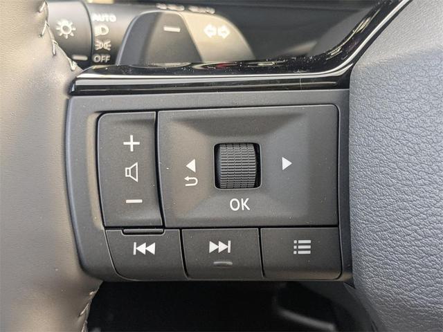 Photo of 2025 Gray Nissan Rogue