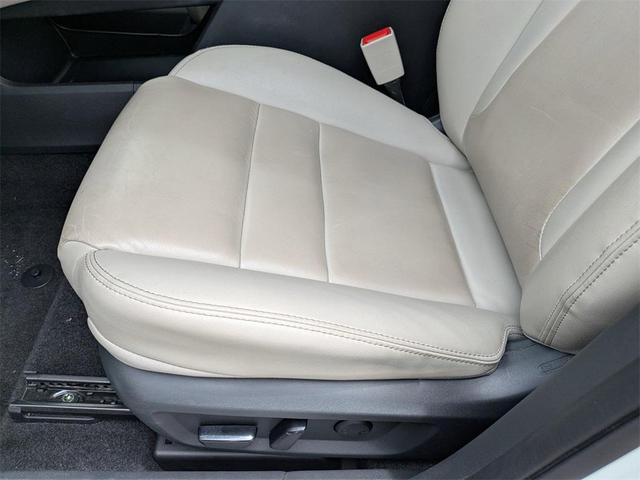 Photo of 2023 Pearl White Tricoat Nissan Rogue