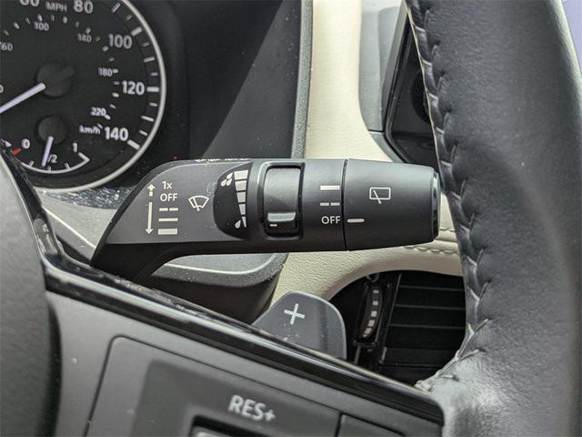 Photo of 2023 Pearl White Tricoat Nissan Rogue