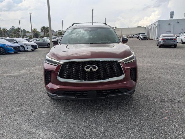 Photo of 2023 Deep Bordeaux/Black Obsidian INFINITI QX60