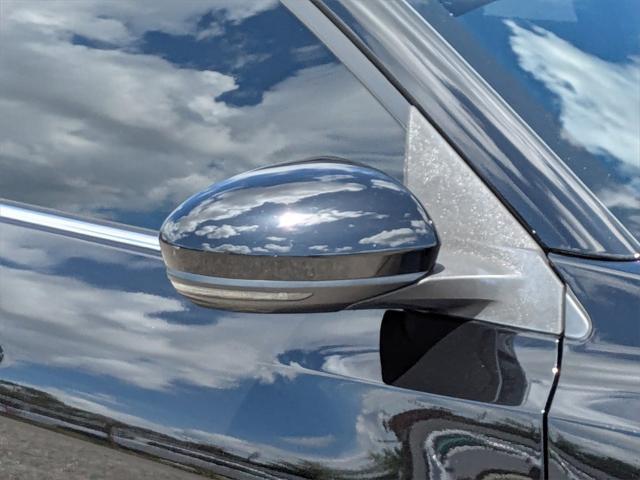 Photo of 2023 Super Black Nissan Sentra