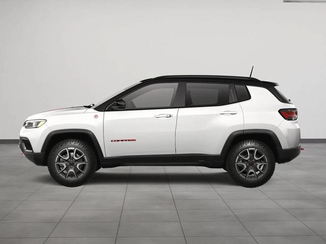 Photo of 2025 Bright White Jeep Compass