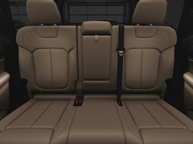 Photo of 2025 Diamond Black Crystal Pearlcoat Jeep Grand Cherokee