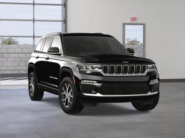 Photo of 2025 Diamond Black Crystal Pearlcoat Jeep Grand Cherokee