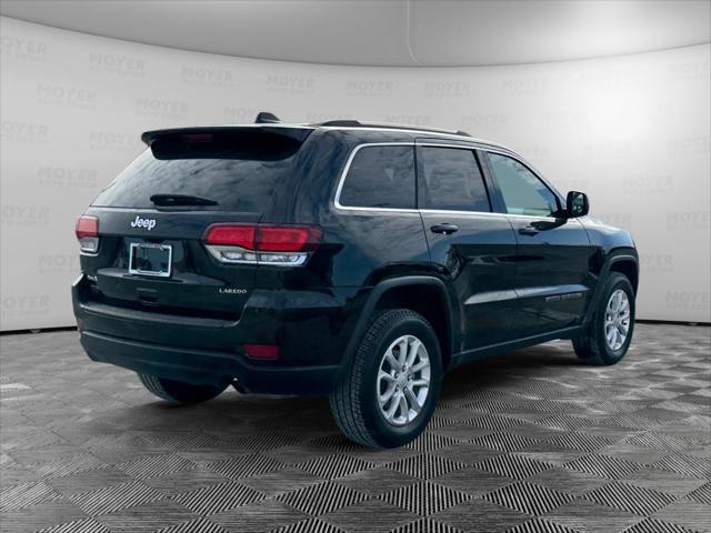 Photo of 2021 Diamond Black Crystal Pearlcoat Jeep Grand Cherokee