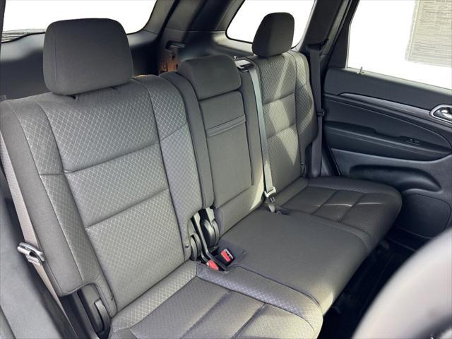 Photo of 2021 Diamond Black Crystal Pearlcoat Jeep Grand Cherokee