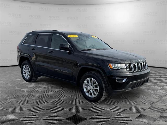 Photo of 2021 Diamond Black Crystal Pearlcoat Jeep Grand Cherokee