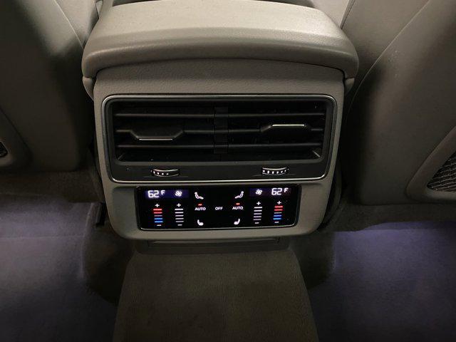 Photo of 2024 Blue Audi Q7