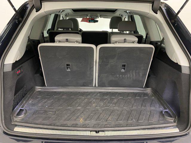 Photo of 2024 Blue Audi Q7