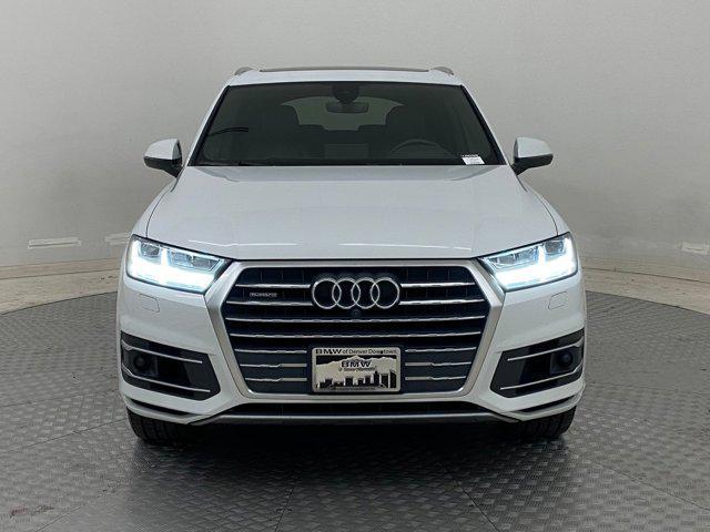 Photo of 2018 White Audi Q7