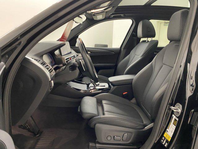 Photo of 2024 Black Sapphire Metallic BMW X3