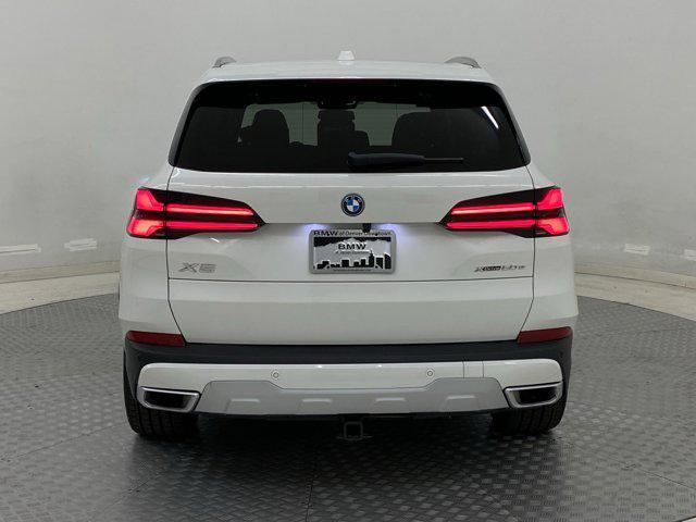 Photo of 2024 Alpine White BMW X5 PHEV