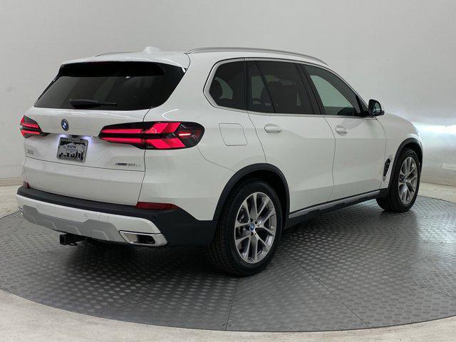 Photo of 2024 Alpine White BMW X5 PHEV